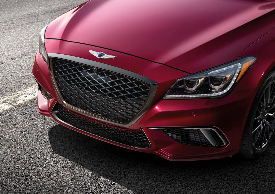 Детали экстерьера Genesis G80 Sport 2017 года  (NA) (фото 49 из 94)